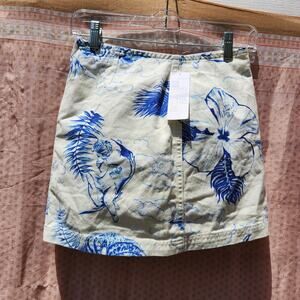 NWT Urban Outfitters BDG White Blue Floral Cherub Baby Angel Denim Mini Skirt XS